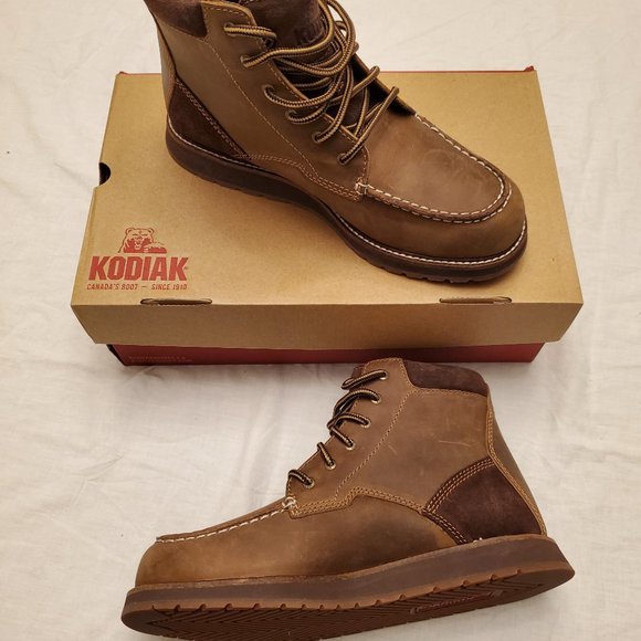 KODIAK DEVICK MOC TOE BOOT - NEW W/ORIGINAL BOX - MEN - BROWN - SIZE 8.5 - Picture 1 of 6